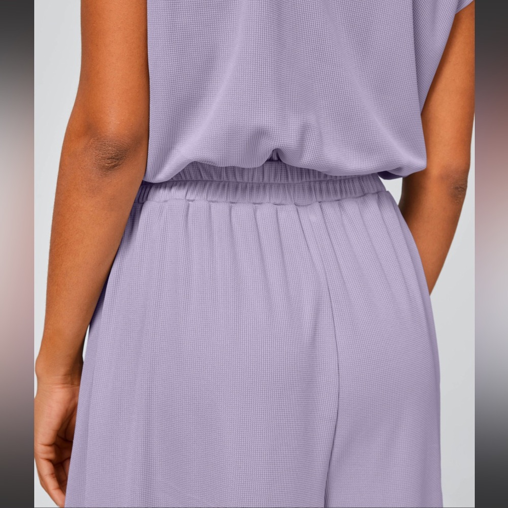 V Neck Short Sleeve Side Pocket Wide Leg Flowy Waffle Casual Jumpsuit | S Petite - Picture 6 of 16